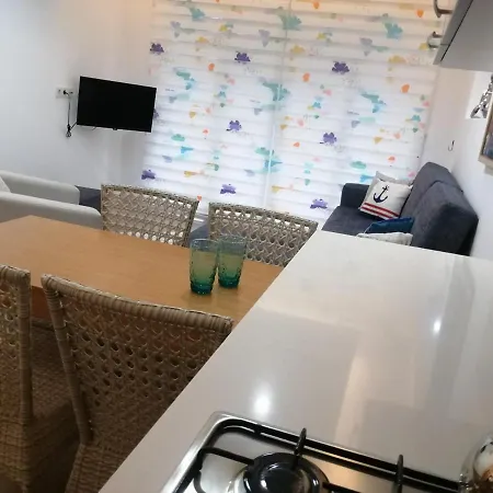 Apartment Havuzlu Tatil Evi , Butterflies House